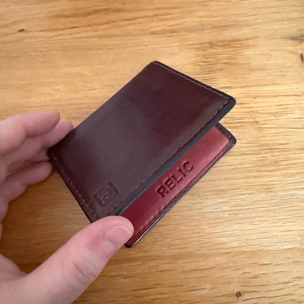 Relic Men's Leather Card Holder in Brown with Red Interior